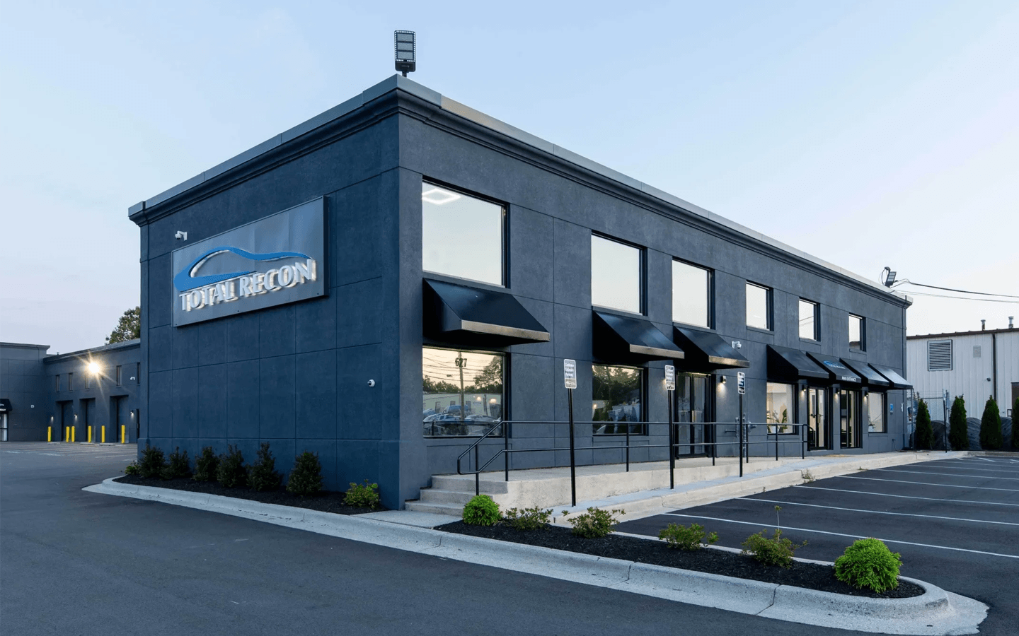 Total Recon Auto shop